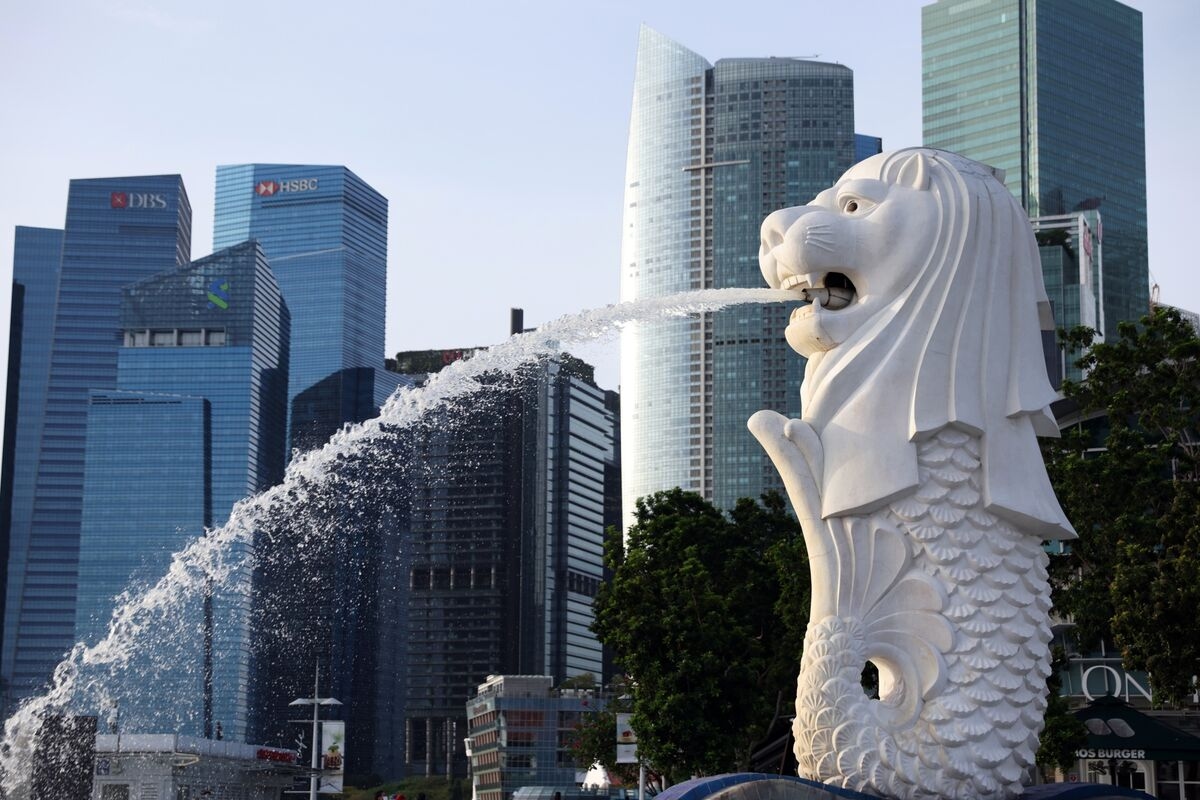 Marubeni Boosts Power Role in Singapore by Raising Senoko Stake