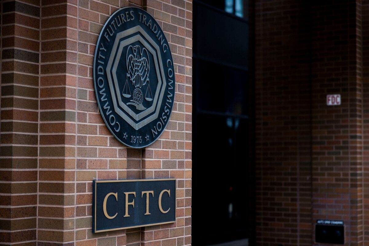 CFTC Rocked by Exits and Sanctions as Crypto Reform Awaits