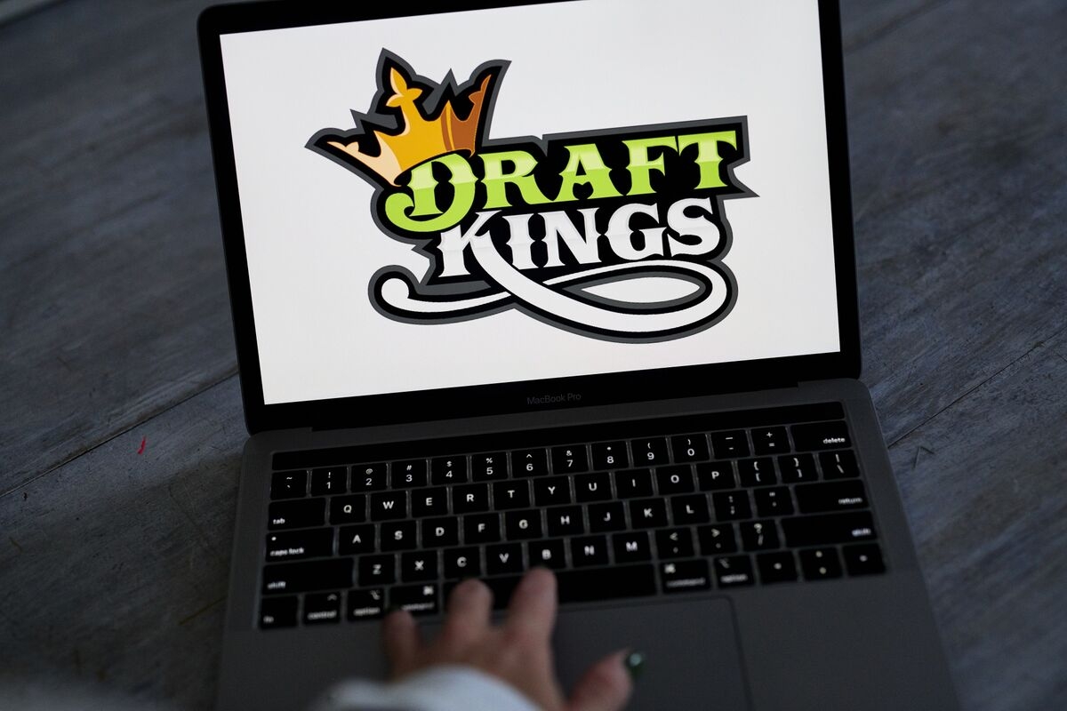 DraftKings Rises as Investors Look Past Weak March Madness