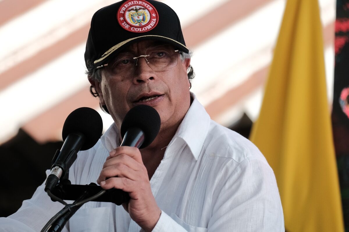 Petro Seizes Colombia Labor Reform Victory, Worrying Businesses