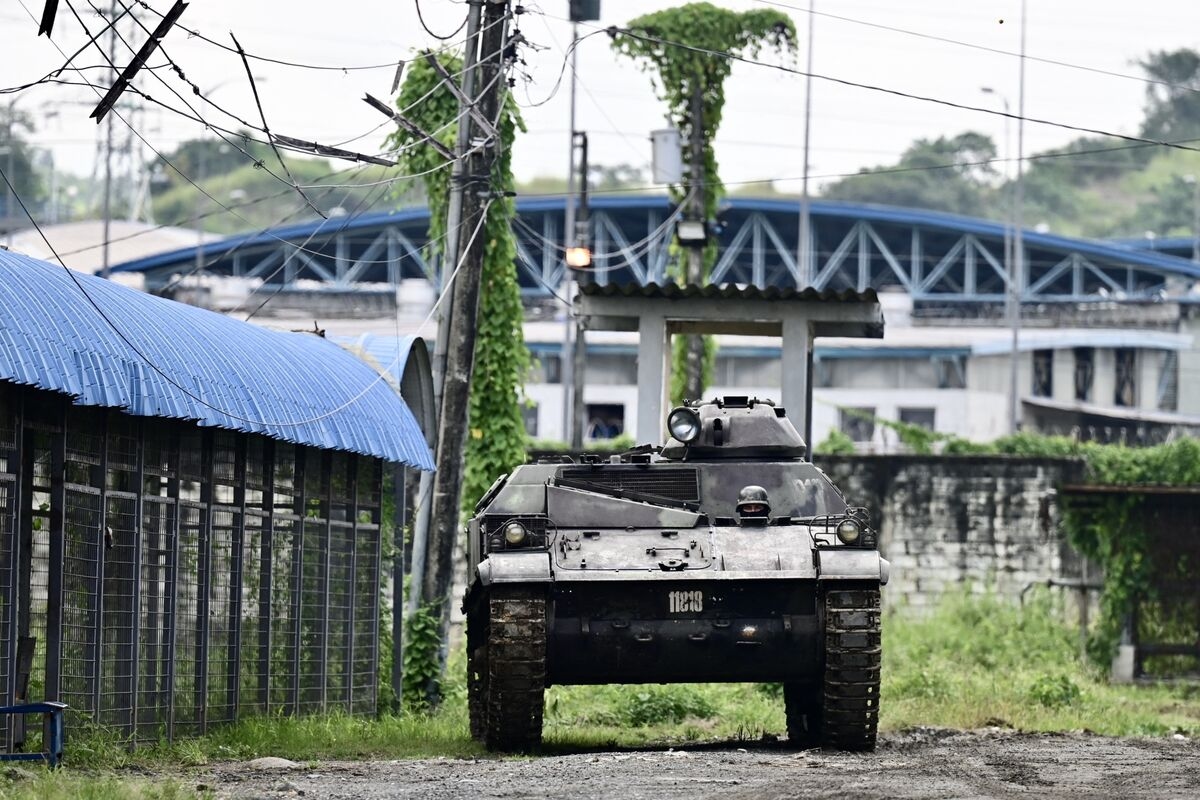 Noboa Grapples With Another High-Profile Prison Break in Ecuador