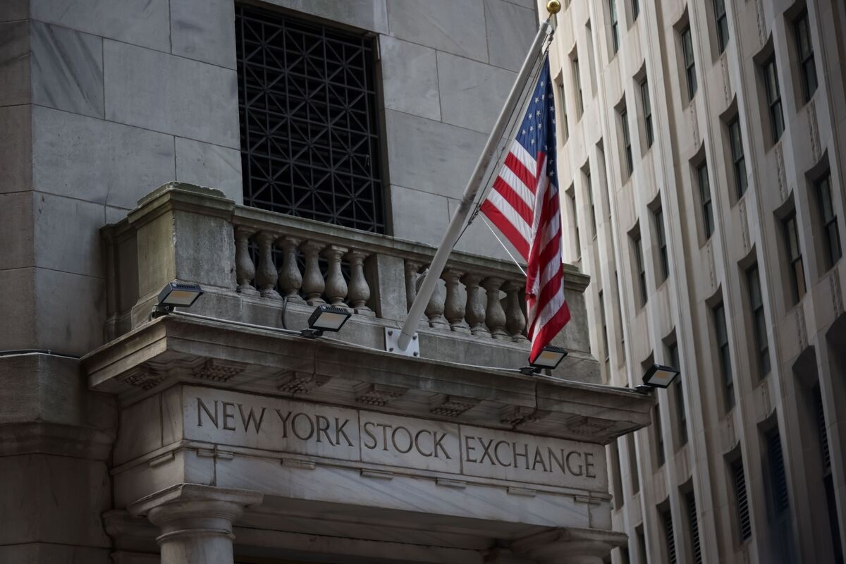 Todd Boehly-Backed Accelerant, Holders Raise $724 Million in IPO