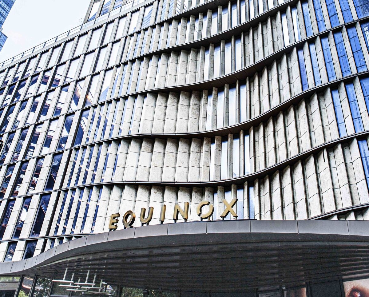 Related Eyes Selling Part of Manhattan Tower With Equinox Hotel
