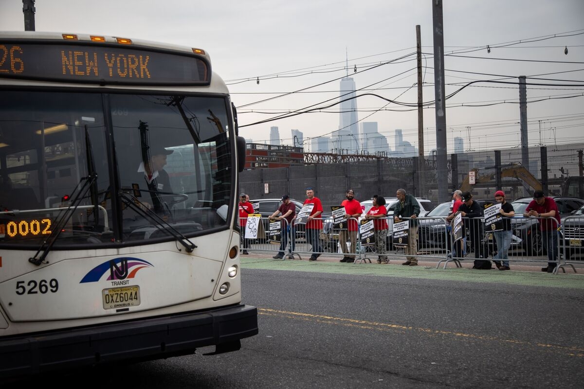 NJ Transit Strike Ends After Agency, Engineers Make Deal