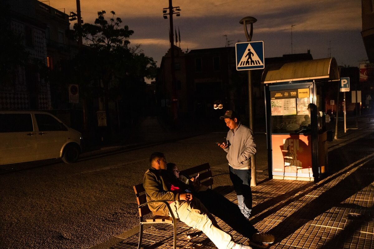 Spain's Grid Denies Report It Mishandled Voltage Before Blackout