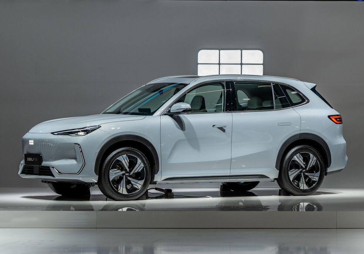 China's Geely Brand Enters Italy With All-Electric, Hybrid SUVs