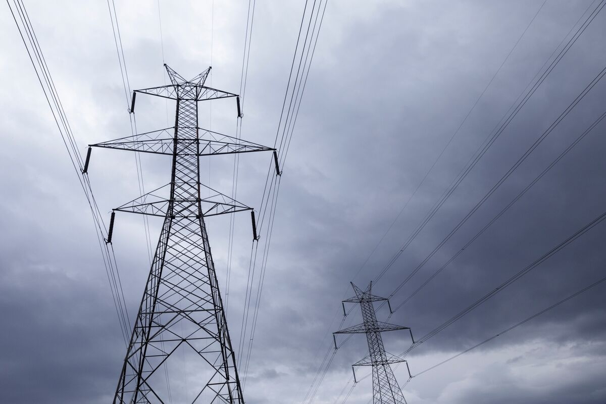 Greece Hooks Up Undersea Power Link to Crete as Part of Mediterranean Grid Plans