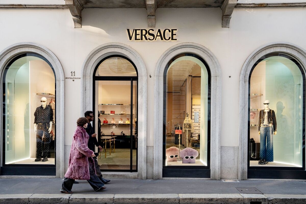Prada Agrees to Buy Versace for $1.38 Billion Despite Tariffs