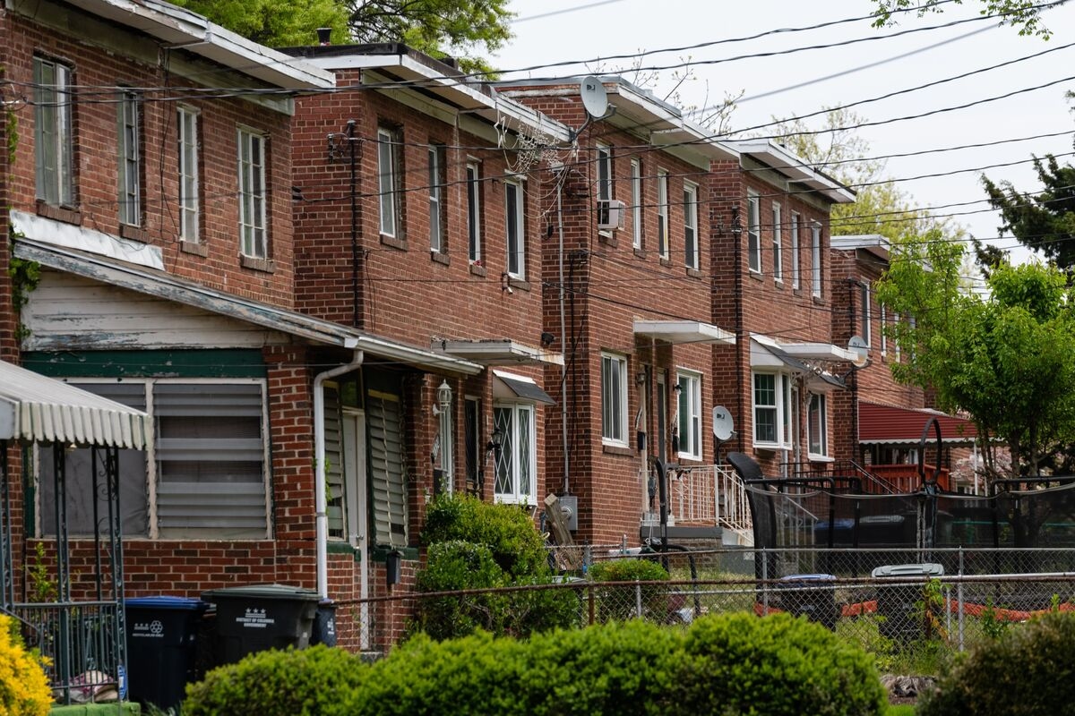 Why Mortgage Lenders Aren't Embracing This DEI Rollback From Trump