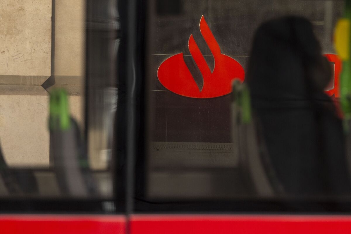Santander Setting Up Miami, Switzerland Offices for Super-Rich