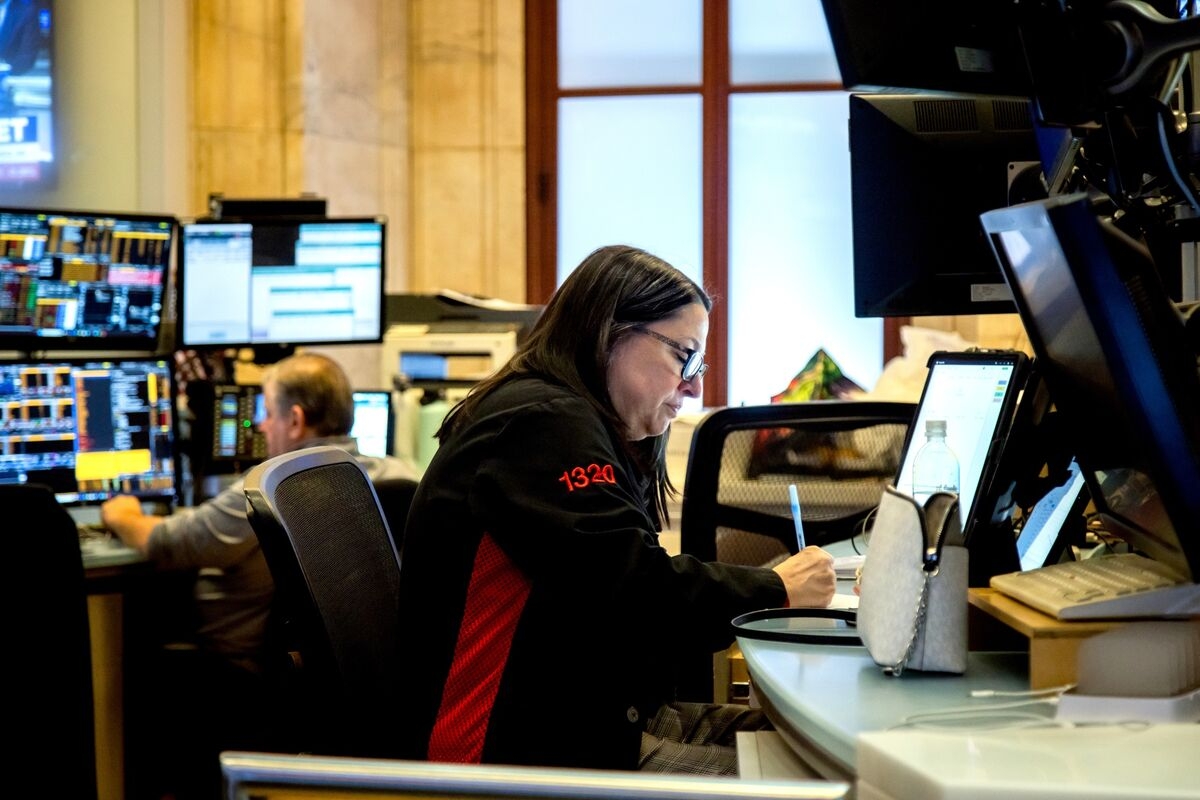 Stocks Are Cratering. Don't Expect the Fed to Come to the Rescue
