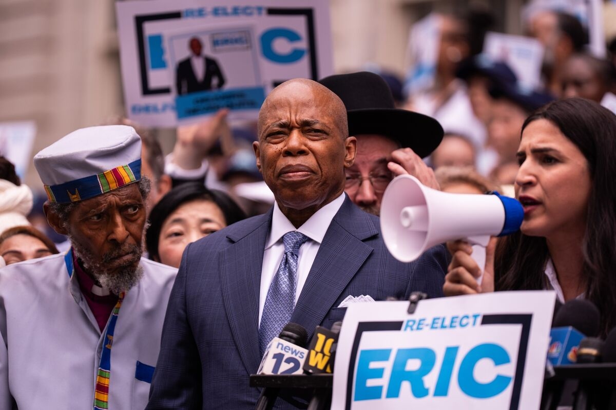 Ackman Backs Adams in NYC Mayoral Race as Cuomo Donors Pivot Support