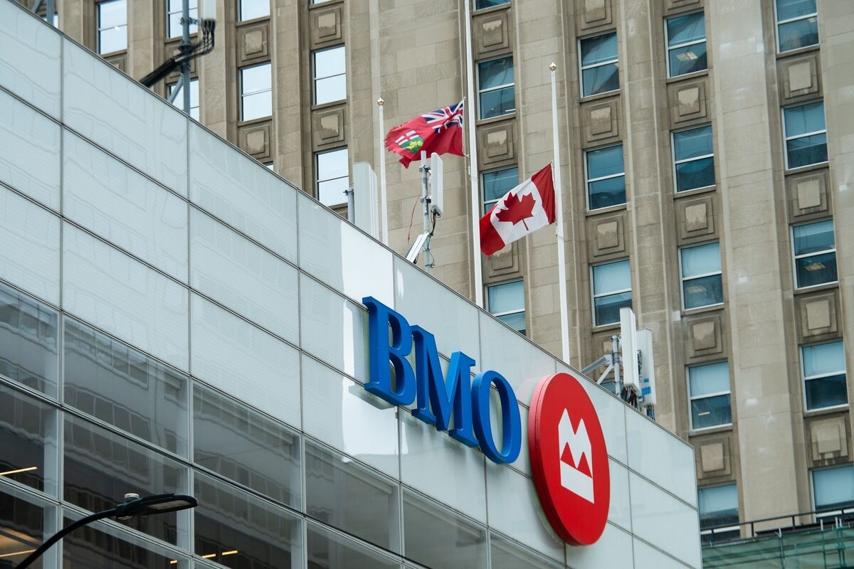 Bank of Montreal Buys Burgundy Asset to Boost Wealth Business