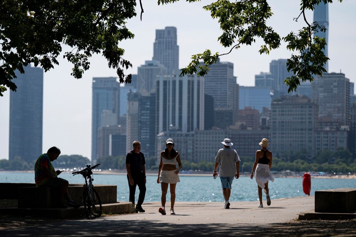 Chicago Empowers Police to Impose Snap Summer Curfews for Minors