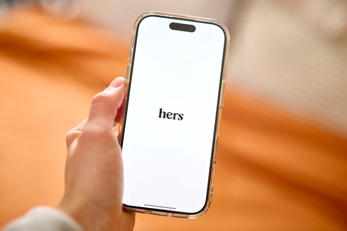 Hims & Hers Buys Lab to Expand Into At-Home Blood Testing