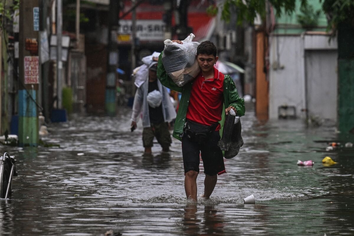Typhoon May Strengthen on Track Toward Northern Philippines
