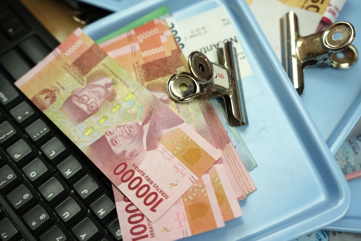 Indonesia Picks New Tax, Customs Chiefs to Address Revenue Slump