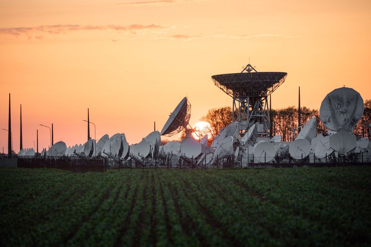 Goldman Analysts Make U-Turn on Eutelsat Rating After Epic Rally