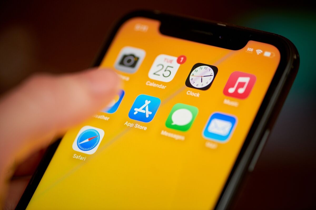 Apple Loses Bid to Pause Court Order on App Store Changes