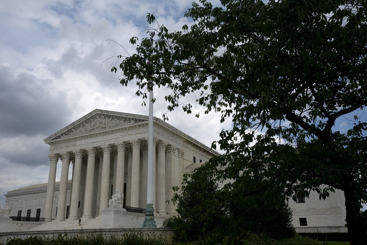 Supreme Court Rejects Appeal Over Student's ‘Two Genders' Shirt