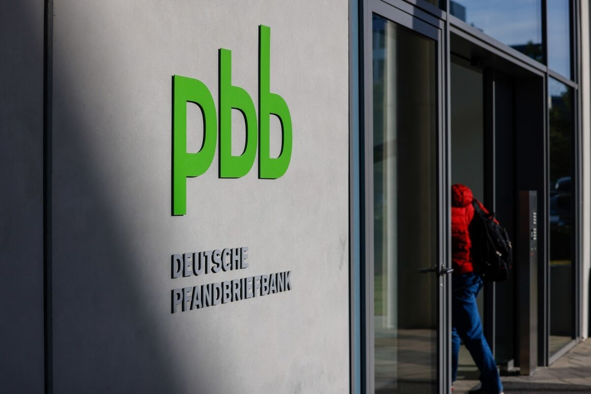 German Bank PBB Reviews US Business Citing Political Instability