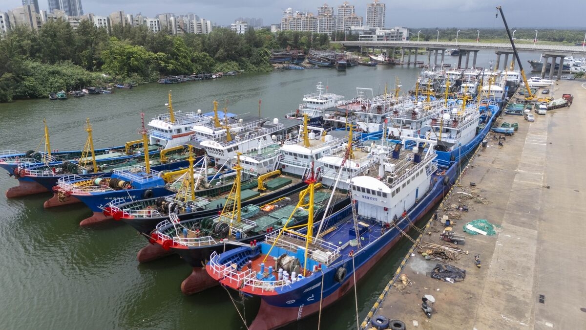 Wutip Forecast to Hit Hainan as Severe Tropical Storm on Friday