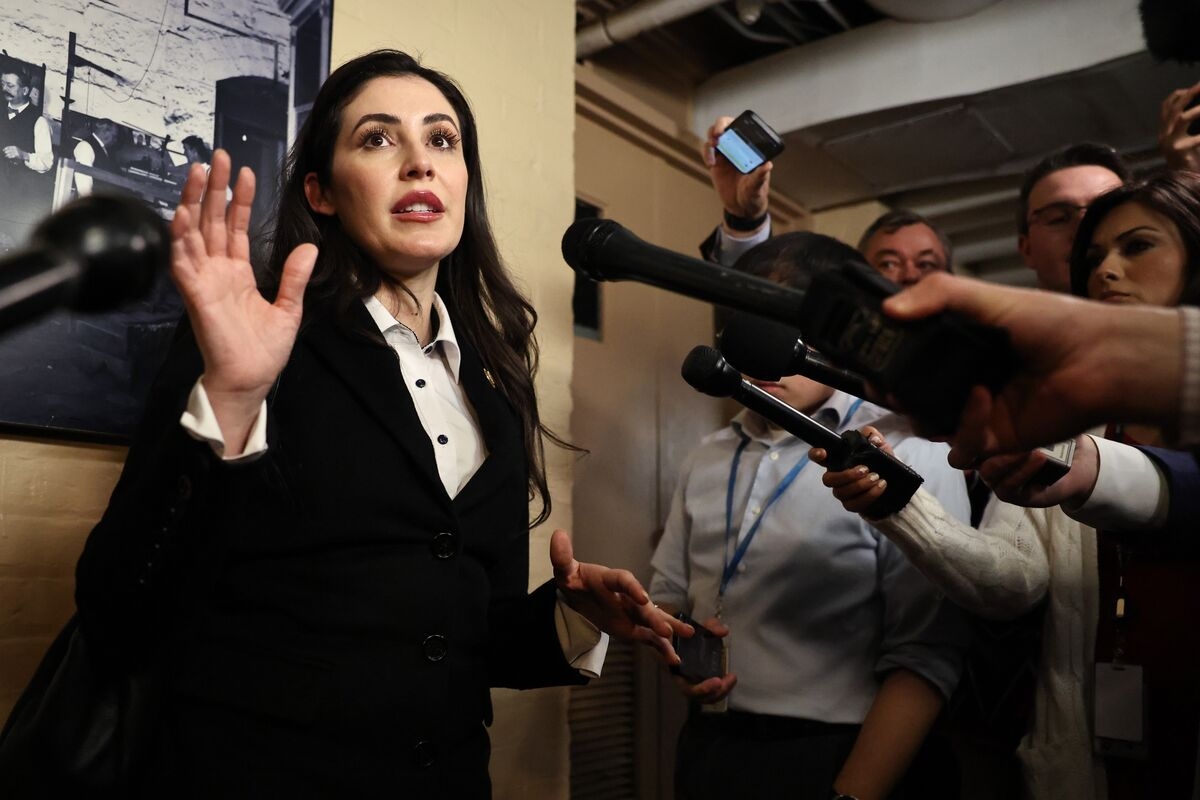GOP's Luna Refers Powell Perjury Claim to Justice Department
