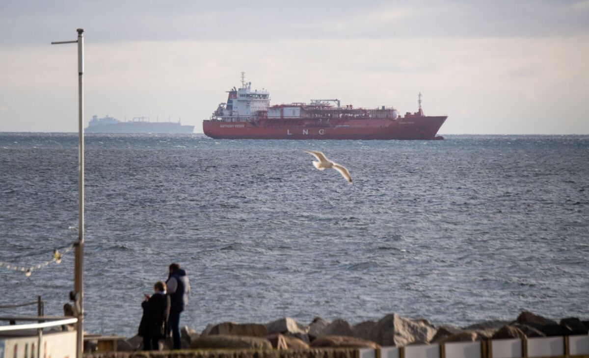 Egypt Signs Long-Term Deal for Terminal to Extend LNG Imports