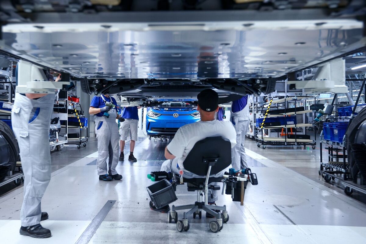 German Factory Orders Rose Ahead of Trump's Tariff Announcements