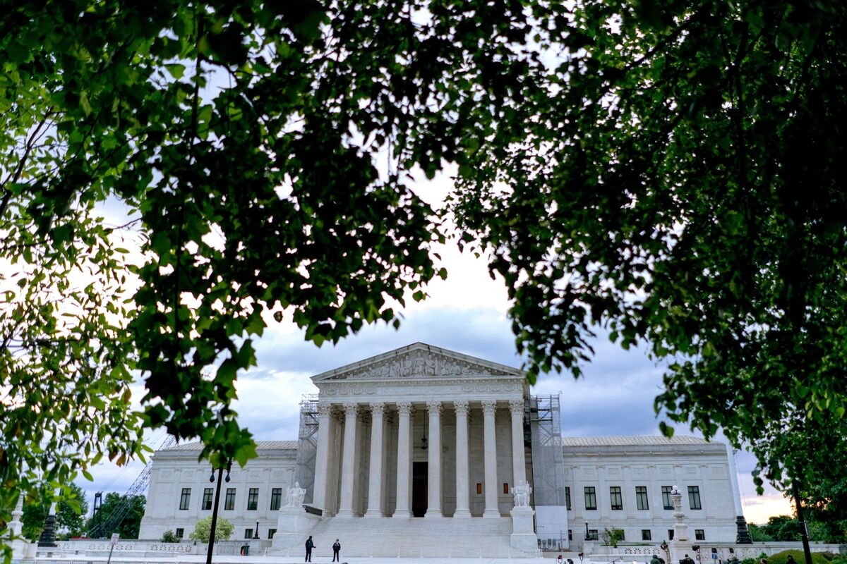 Supreme Court Revives Straight Woman's Job-Discrimination Suit