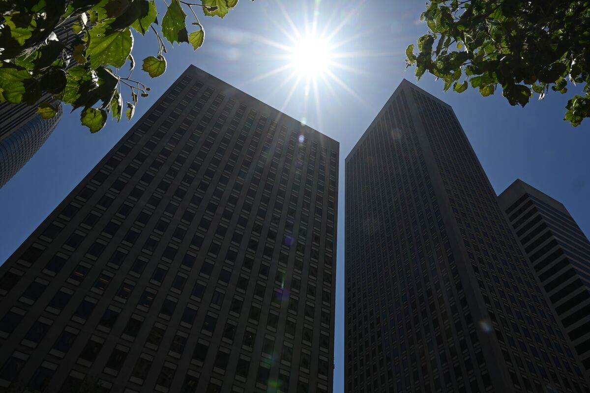 San Francisco Office Towers Sell in City's Biggest Deal Since 2022