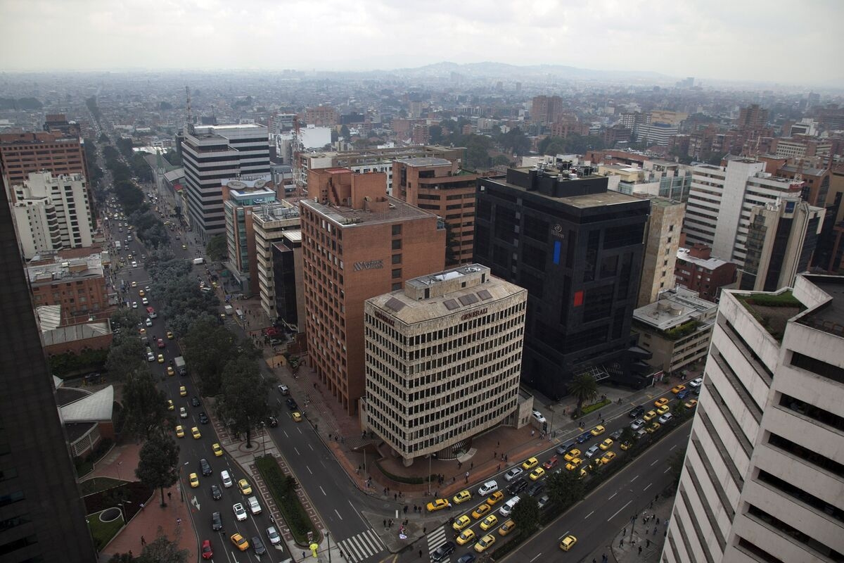 Colombia Sees ‘Unprecedented' Swiss Franc Loans Easing Debt Cost
