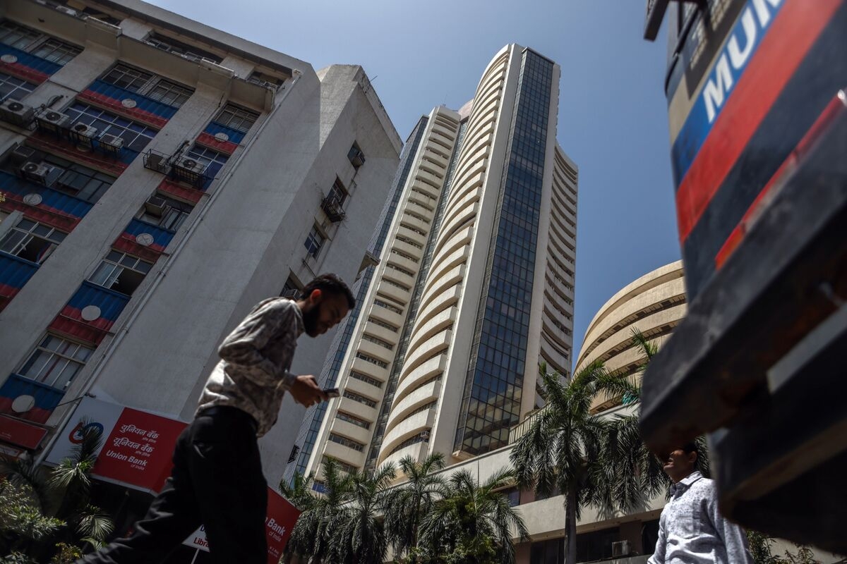 RBI's Cash Boost Seen Spuring Indian Stocks to New Record High