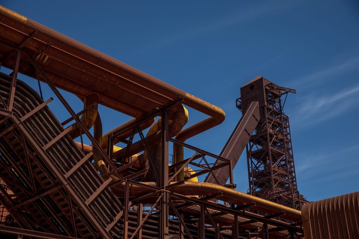 ArcelorMittal South Africa Weighs Rights Issue, Shares Plunge