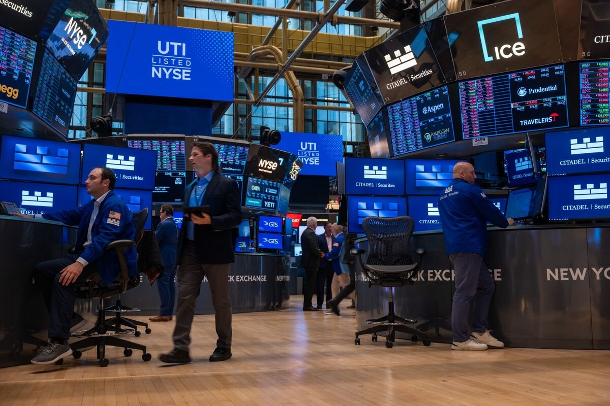 US Stocks Drift Higher as Traders Eye US-China Trade Talks