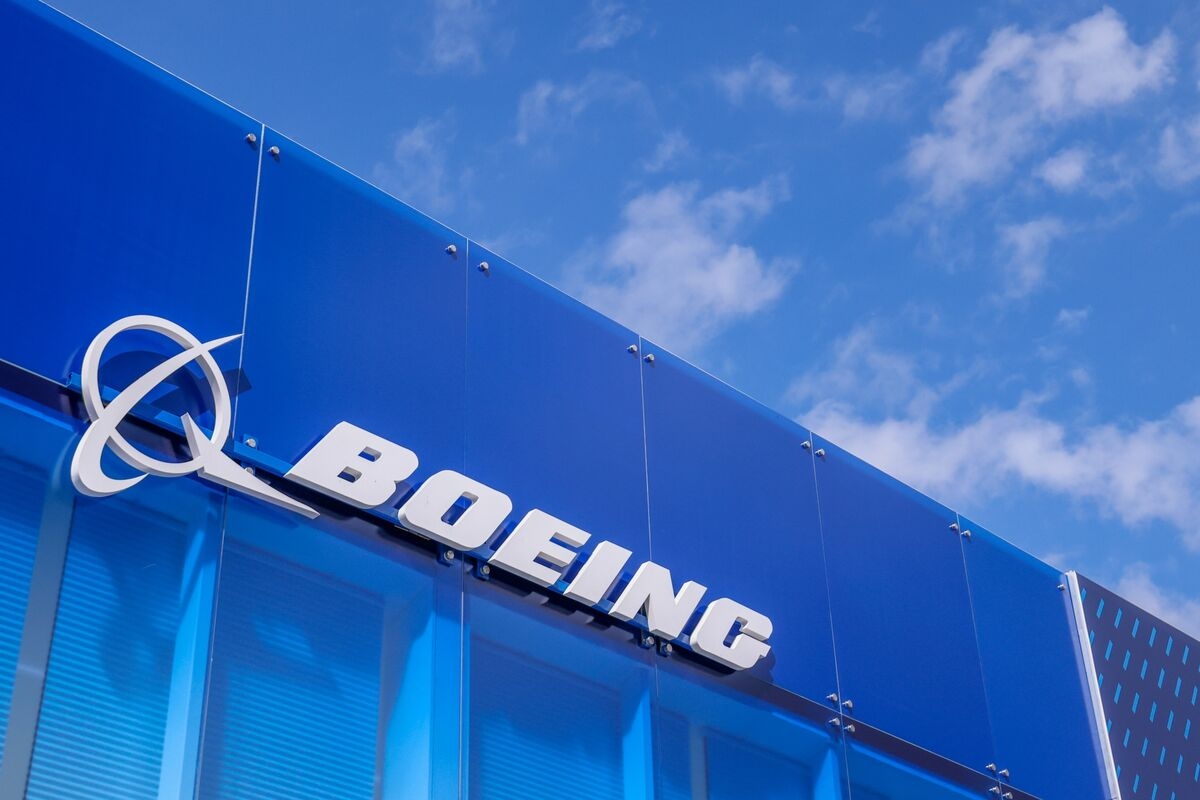 China Removes Ban on Boeing Deliveries