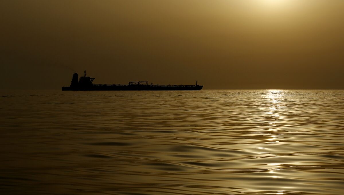 Falling Russian Oil Prices Drive Exports' Value to Two-Year Low