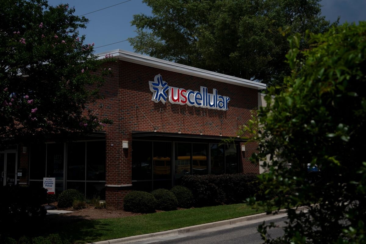 Justice Department Won't Challenge T-Mobile Deal for US Cellular