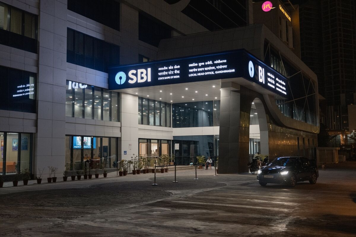 Top India Bank Picks Citi, HSBC Among Six for $3 Billion Sale