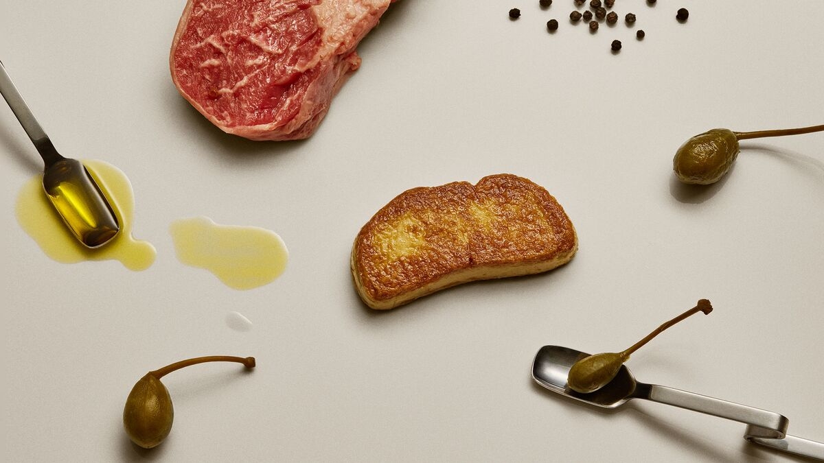Lab-Grown Meat Soon on Australia's Menus After Approval