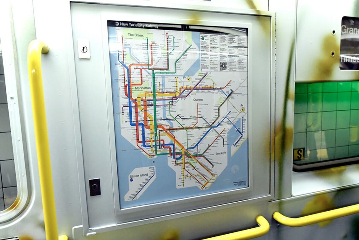 New York's Subway Map Embraces a Minimalist 1970s Throwback Vibe