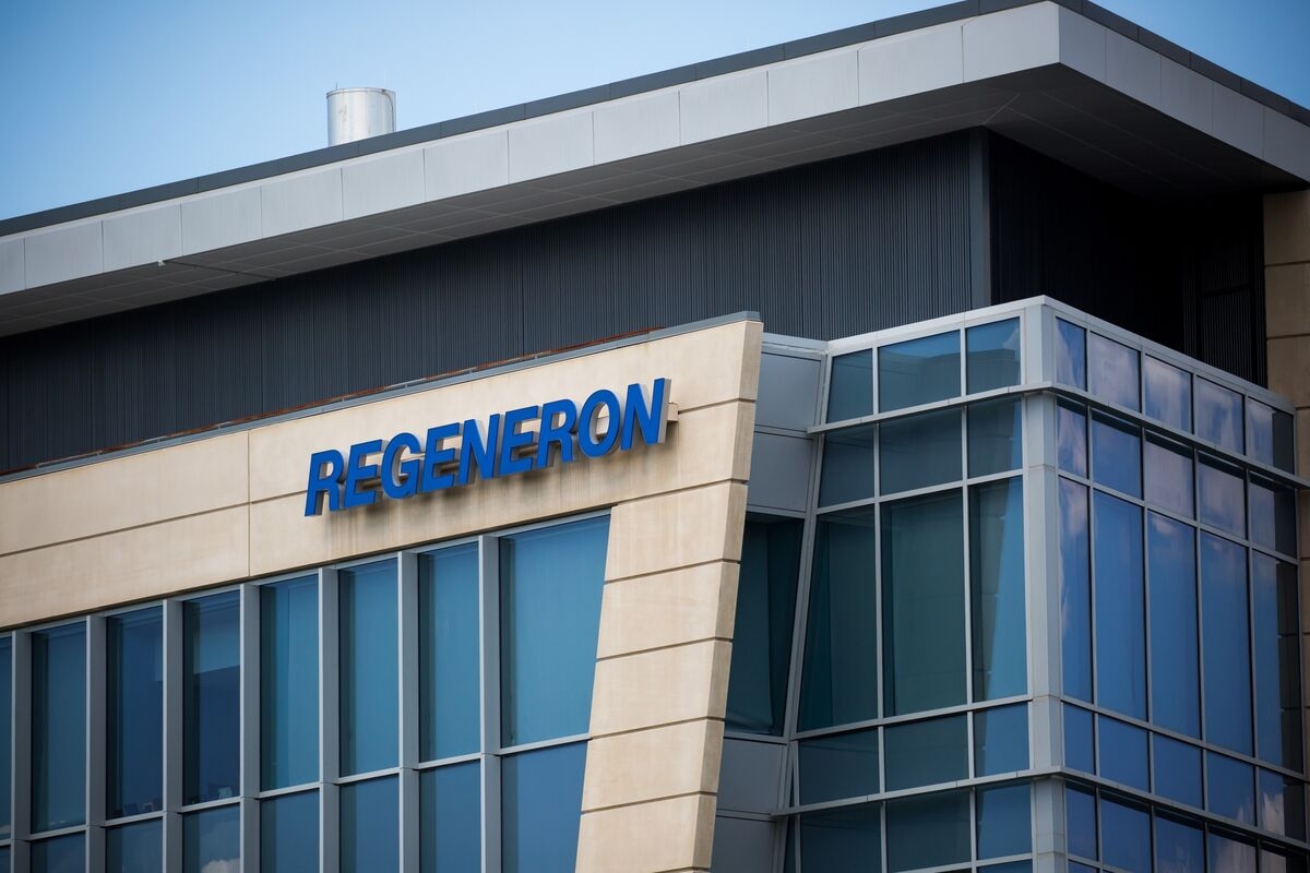 Regeneron Inks $3 Billion Fujifilm Deal to Bolster US Drugmaking