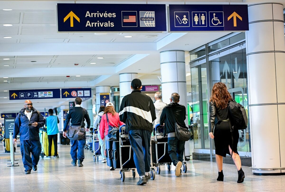 Montreal Airport Plans $7.3 Billion Revamp With Government Backing