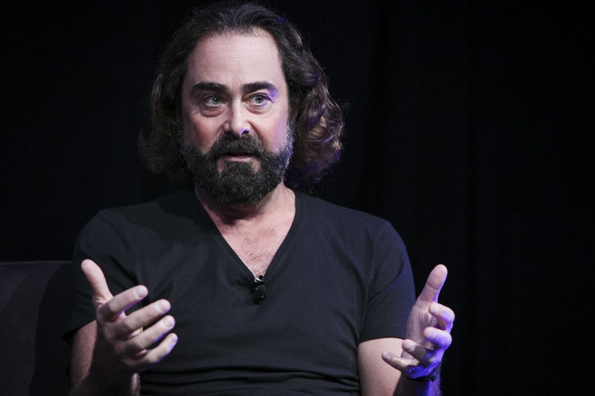 Jefferies' Zervos Says Fed Not Independent, Powell Left-Leaning