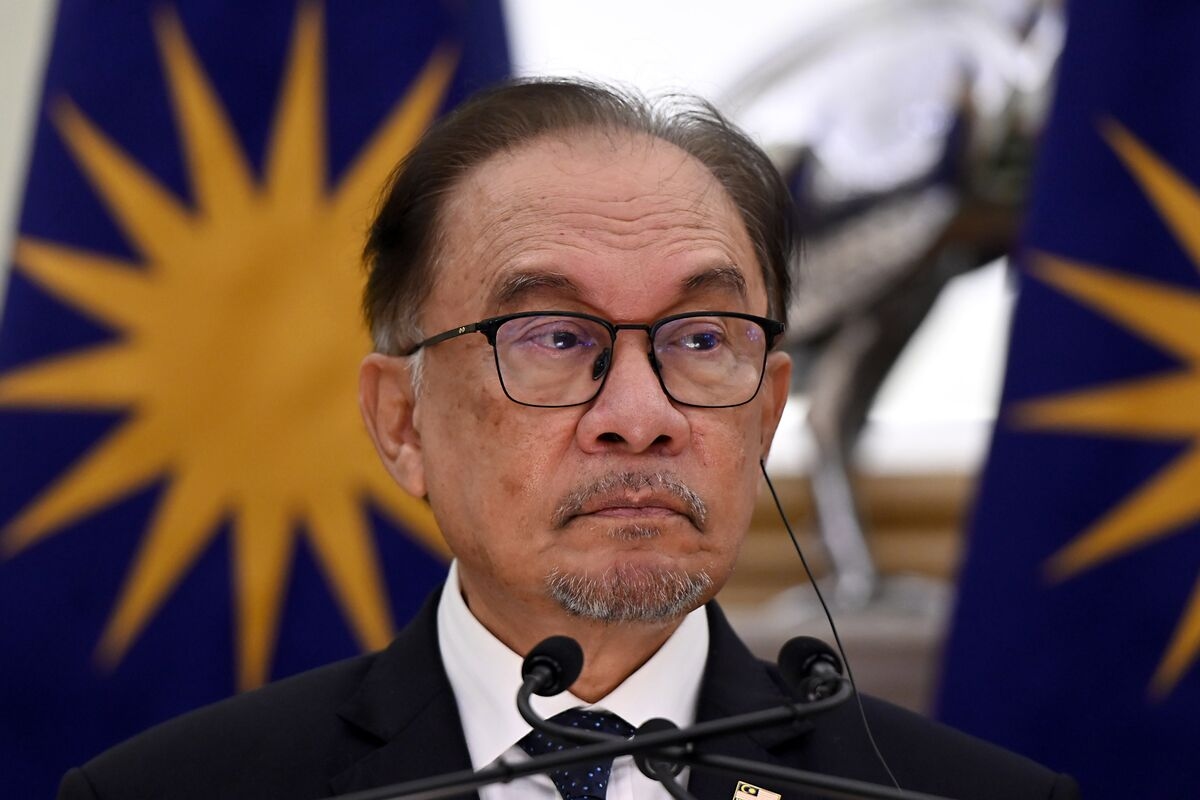 Malaysian PM Anwar Orders 'Transparent' Probe of Syringe Attack on Ex-Minister's Son