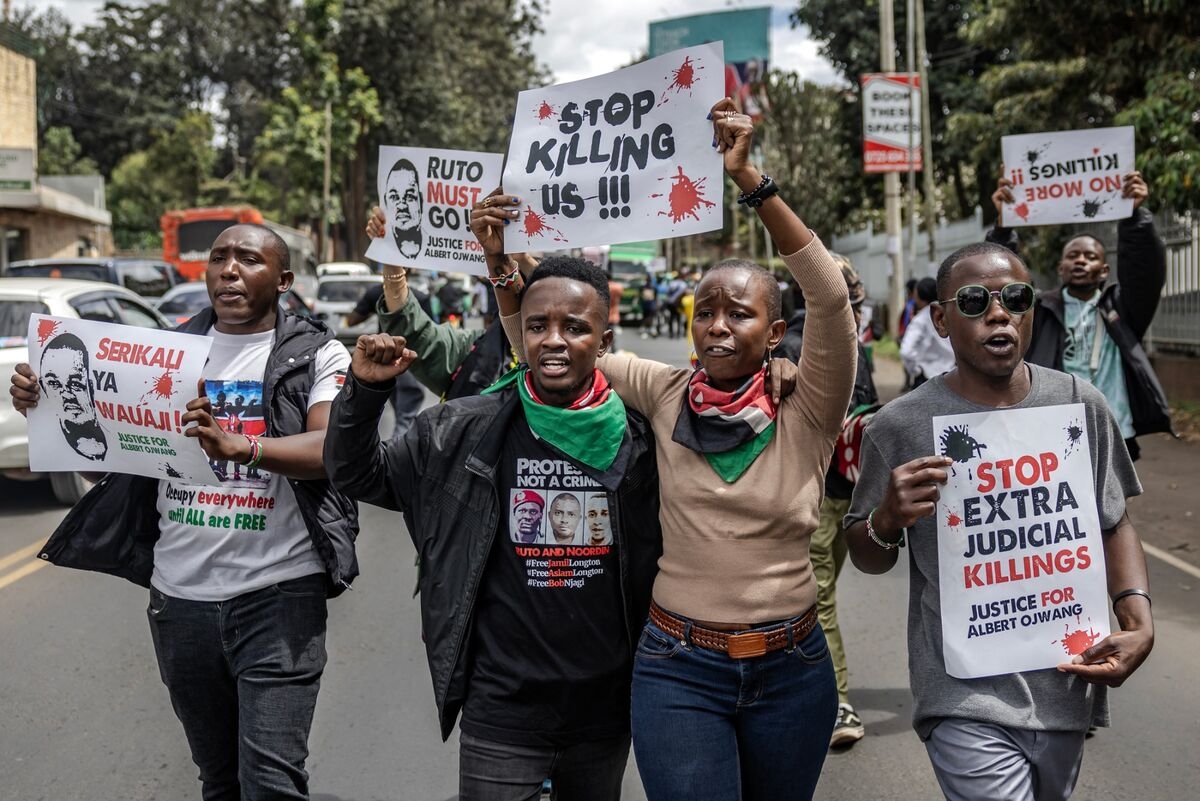 Kenya Police Boss Steps Down to Allow Murder Probe Amid Protests