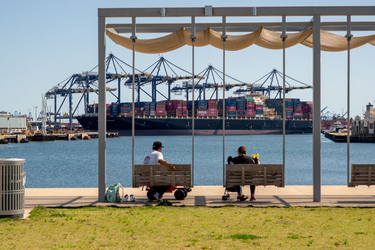 Trump China Tariffs to Hit California Hub Serving Amazon, FedEx