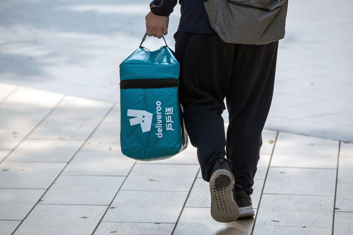 Deliveroo Exits Hong Kong as Stiff Competition Stifles Growth