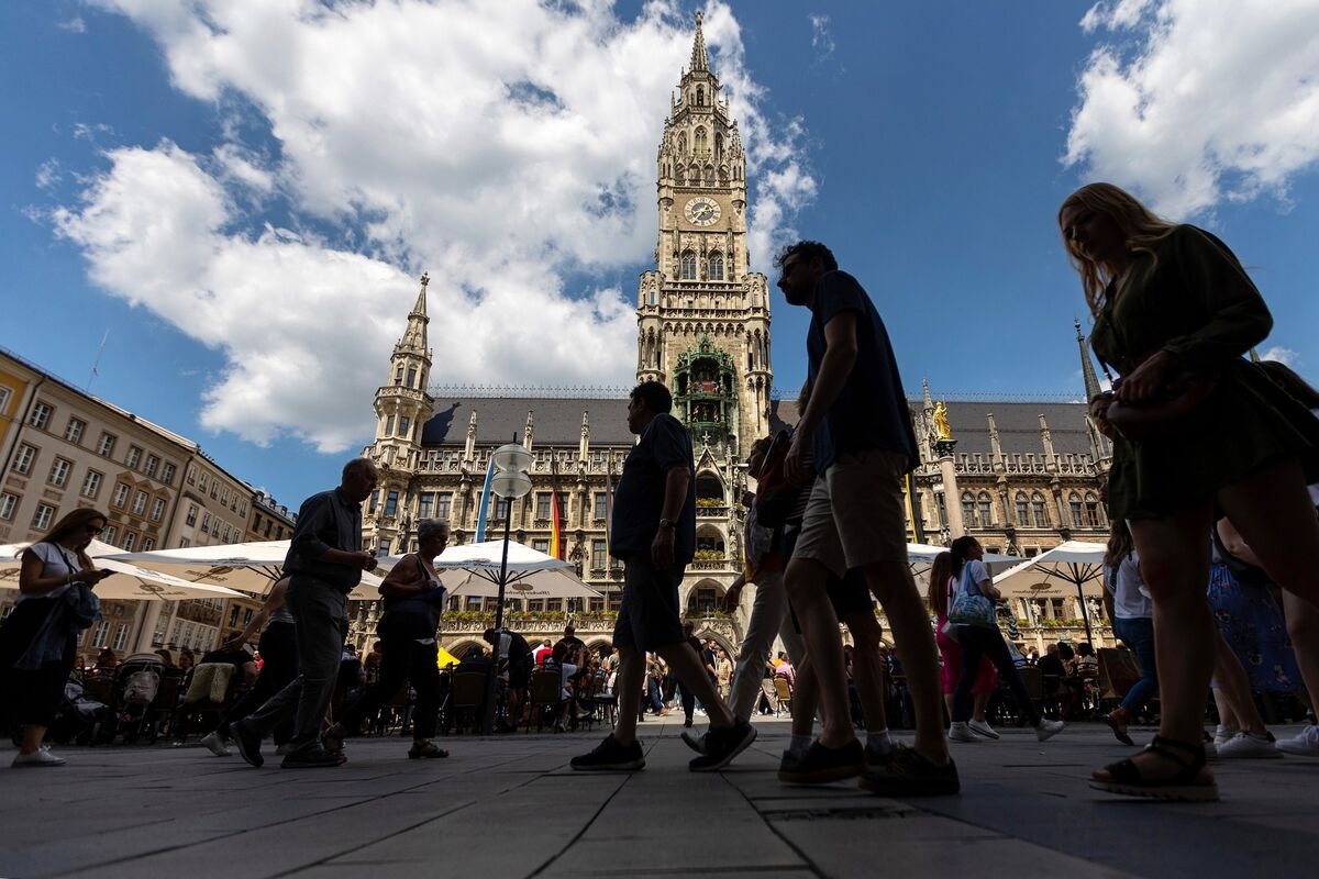 ECB's Vujcic Expects Inflation to Slow to 2% Target by Year-End