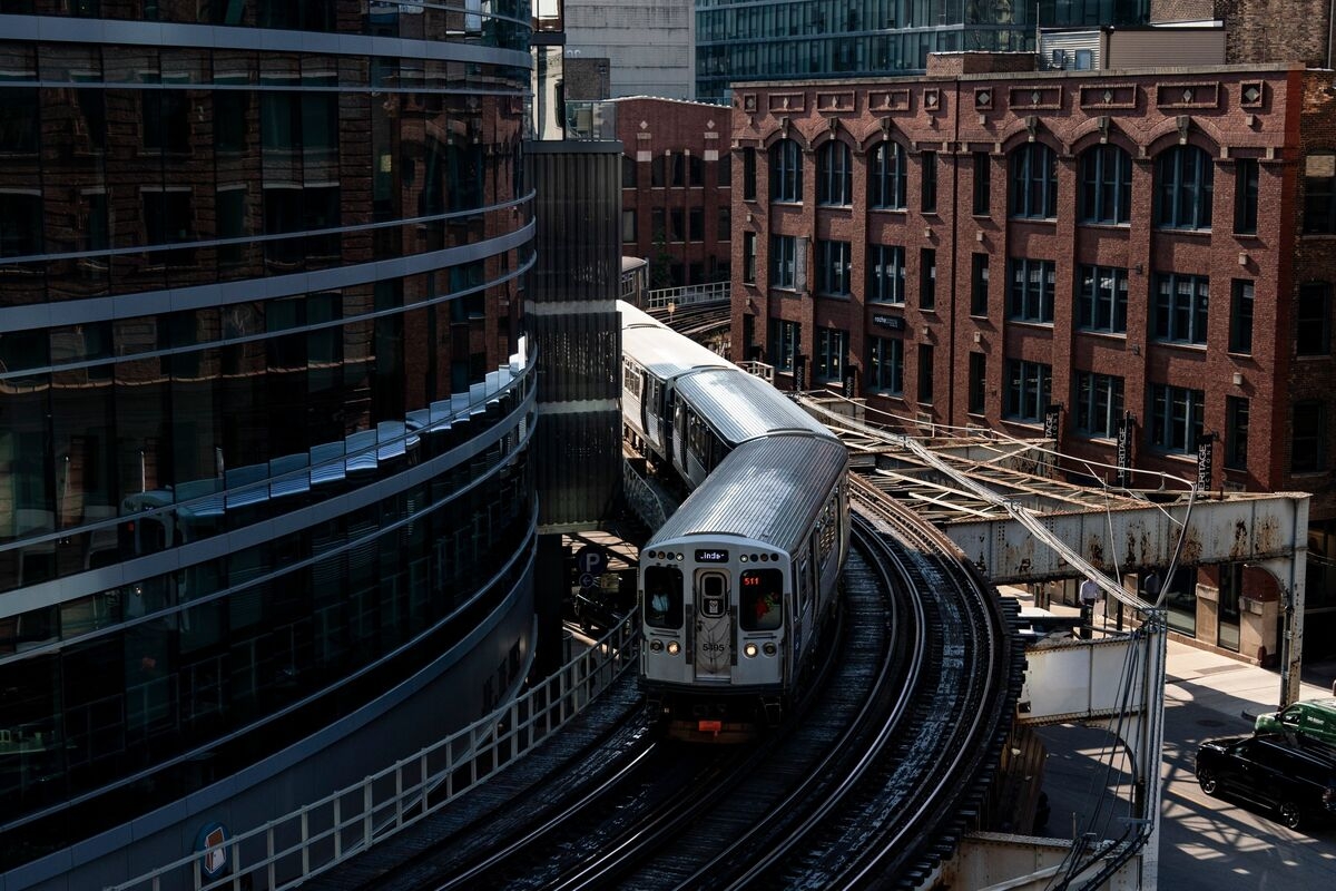 Chicago Taps Loop Capital Founder to Fix $1 Billion Budget Hole